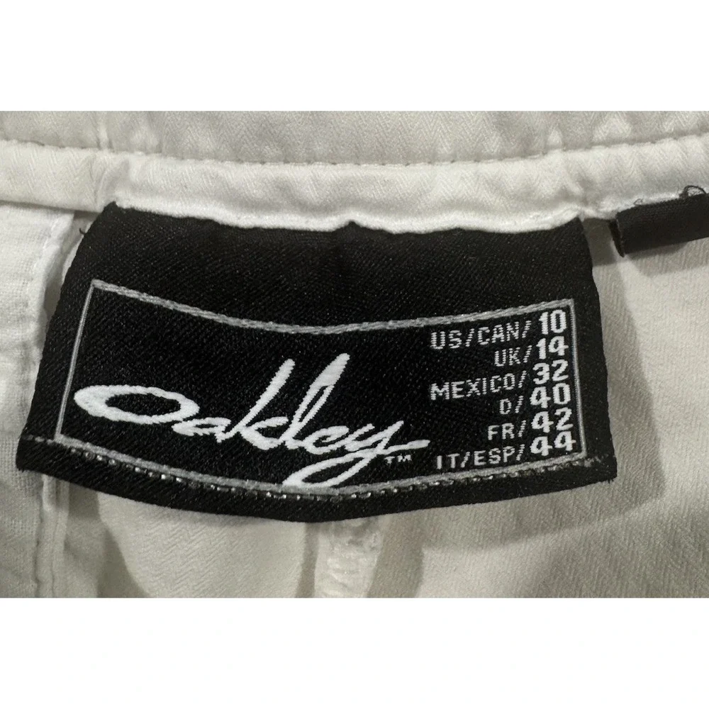 VTG Oakley Shorts Womens‎ 10 White Golf Flat Front Belted Piped Casual Logo Y2K